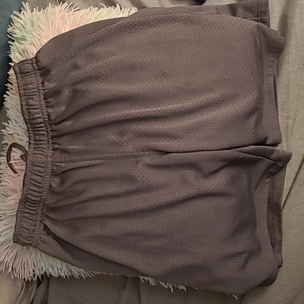 Shorts - Picture 3 of 3